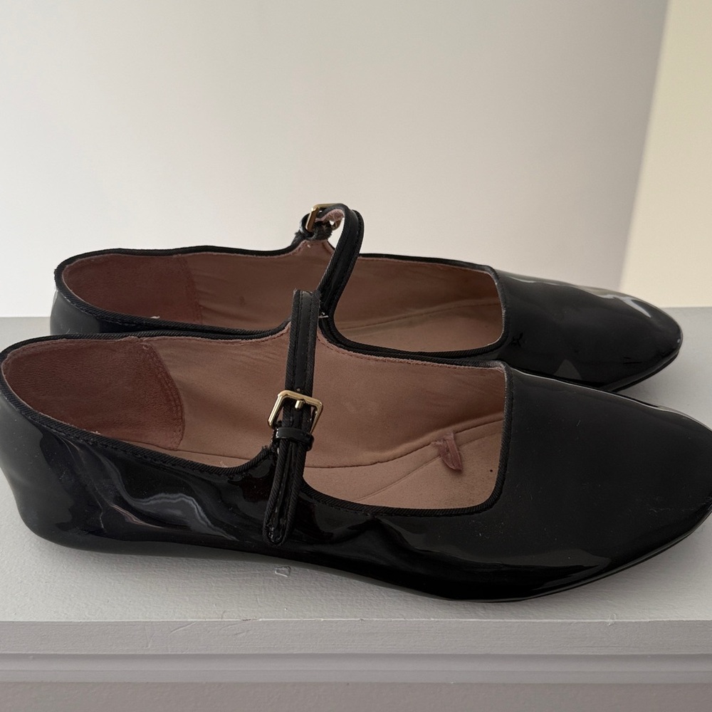 Black Patent Leather Mary Jane Flats